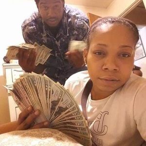 Meet your Posher, Naomi